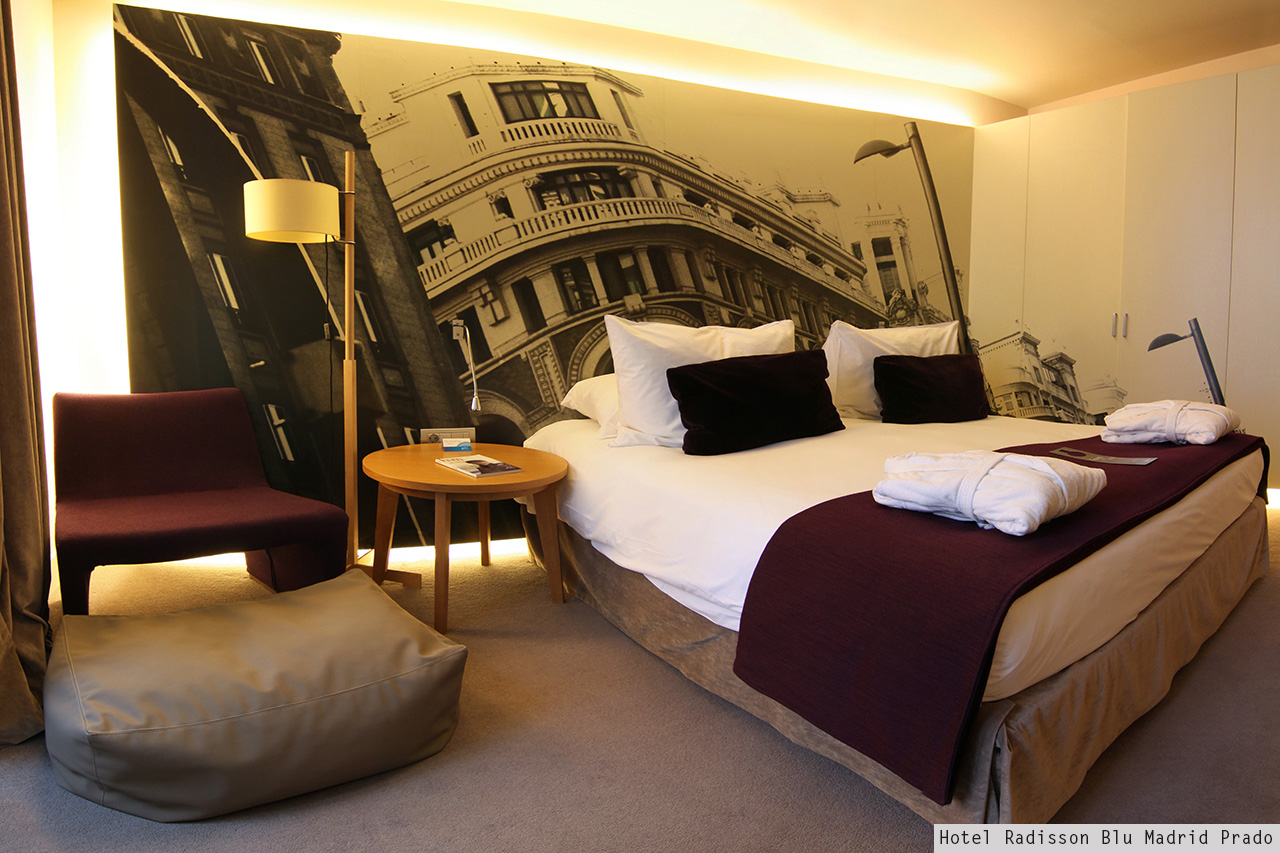 Hotel Radisson Blu Madrid Prado suite with Gran Vía mural